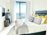 Luxury 2 bedrooms apartment at Doral