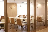 Hotel Green Mark - sarapan