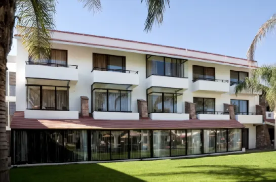 Real de Minas Poliforum Отели в г. 