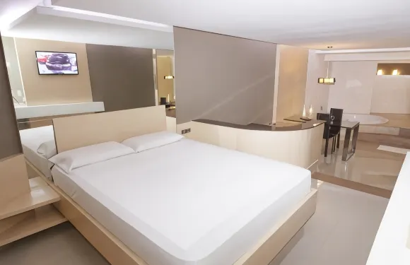 維阿卡斯特拉瓦如汽車旅館（僅接待成人）