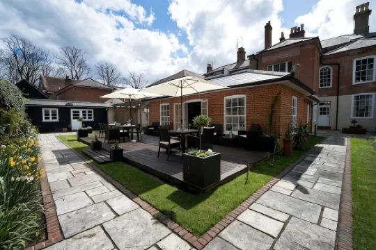 이스트 월스 호텔