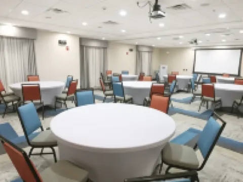 ハンプトン  イン トレド / オレゴン オレゴンのホテル