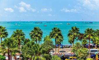 Blackwoods Hotel Pattaya