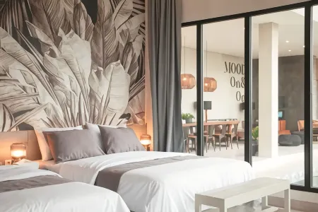 Villa Moo - Mood on & on