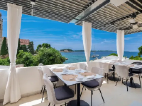 비치 베이 흐바르 호텔 흐바르 호텔