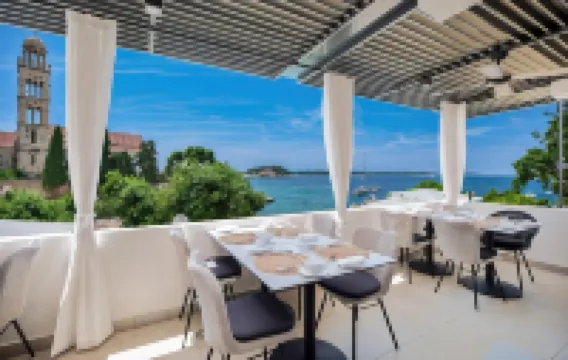 Beach Bay Hvar Hotel