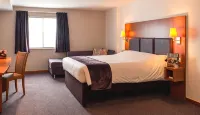 Premier Inn Manchester Airport (M56/J6) Runger Lane South