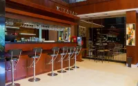 Grand Hatika Hotel - bar