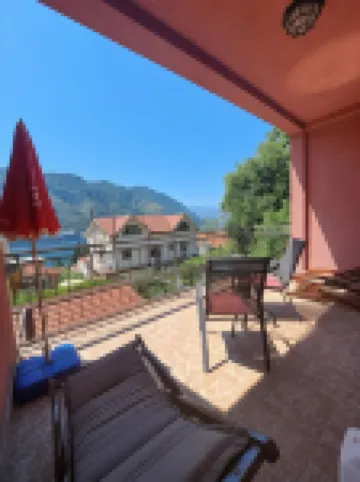 アパートメンツ ラザレビッチ