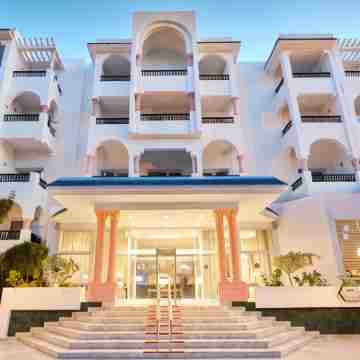 Royal Nozha Hotel Exterior