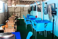 House Eleven Hotels and Apartments