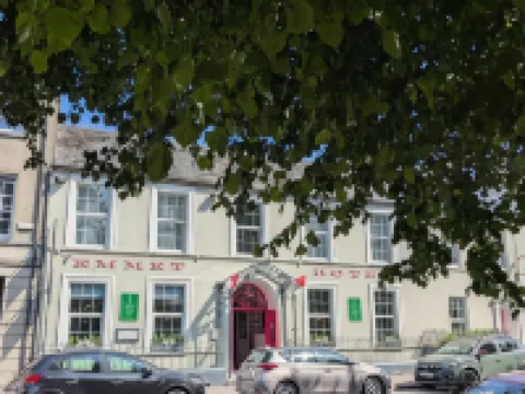 โรงแรมเอมเม็ต