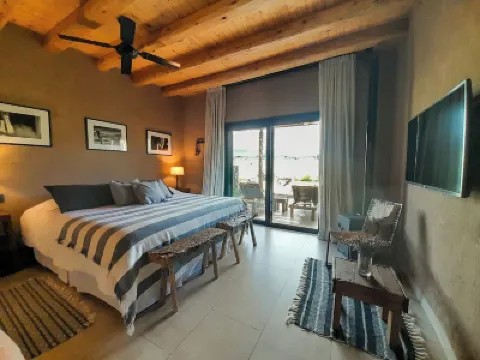Rancho Adobe Hotels in 