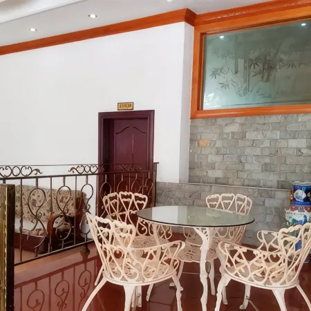 Pingyuan Huameijia Hotel