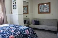 Private Cozy Alaskan Hideaway- 5 mins from lakes - Bungalow
