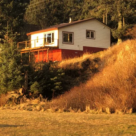 Drop Anchor Inn Kodiak, uniquely furnished for the discerning guest.
