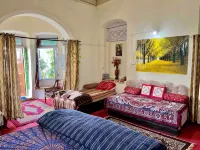 Prashant Homestay Nainital: Orchard - Homestay