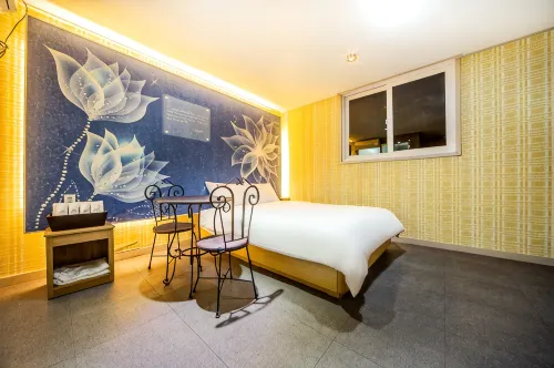 Sangju M Self Check-in Motel - 2-Star