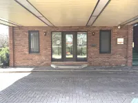 Toronto Lakeshore Hotel