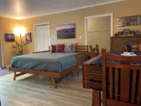 The Groves at Redway Beach - Studio - Apartments