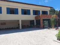 Miola Hotel のホテル