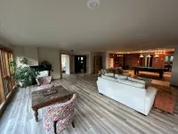 Spacious 7-bedroom house on the Lake, with AC, WiFi,  in peaceful Menomonie WI - Wi-Fi