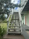 Beachfront large 2/2 on Spanish Wells' northside beach. Sun deck by the water. - Wi-Fi
