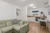 Rosie’s Retreat:2 Bedroom Farm Cottage- ShireStays