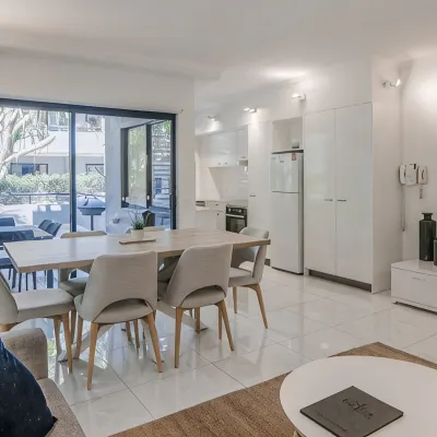 Bella Casa Noosa Hotels near Hastings Street