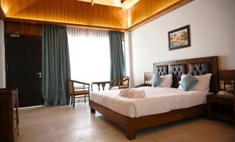 Ile Bay Resort