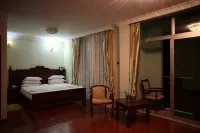 Trinity Hotel - Ramah Hewan Peliharaan