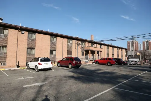 Holland Hotel Free Parking Jersey City