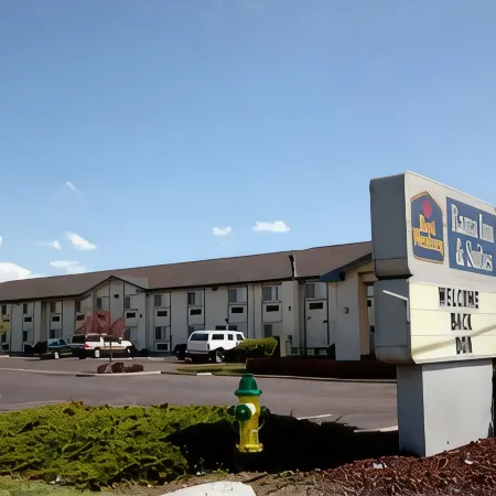 Best Western Plus Rama Inn Suites
