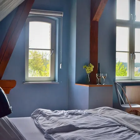 Complete guesthouse on the Finow Canal (former school from 1875) for 12 people