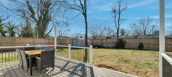 Family/Group Retreat Near USNA stadium & Downtown Annapolis; Private yard アナポリスのホテル