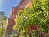 Stay at Casa Carnaval walking distance to Playa Moreno Ξενοδοχεία στην πόλη Pampatar