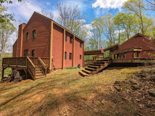 Foxwood at Stoney Creek • Wintergreen + Wine Trail Base • Mtn Views