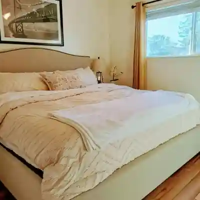 House with a King Size Bed, in Desirable Rincon Valley, close to St Helena Rooms