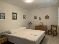 3 bedroom villa, sea 5 minutes walk, private parking & garden, quiet location - balcony