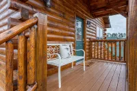 Blue Bird Cottage Pigeon Forge / 10 mins to Gatlinburg