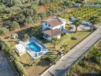 GIUSEPPE HOUSE WITH PRIVATE POOL - 3-Star