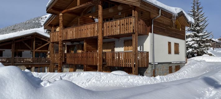 Chalet Jepima ALPE D'HUEZ Apartment 6 people 100m from the slopes with view Hoteles en Huez