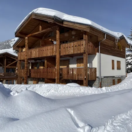 Chalet Jepima ALPE D'HUEZ Apartment 6 people 100m from the slopes with view