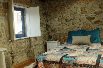 Rustic and cozy house in the village of Sabugueiro - Serra da Estrela Ξενοδοχεία στην πόλη 