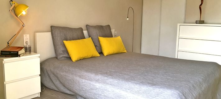 Contemporary bright apartment on Quai Royal with large terrace Sèt Hoteles en Sète