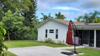 Private Apartment Miami Kendall near Zoo, The Falls Mall, and Miami Dade College