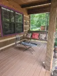 Nature Lovers Paradise- Rustic Cabin on 2 Acres with a Creek! - Wifi