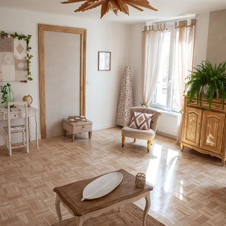 Appartement « Un Moment Dévasion » en Plein Cœur Dépernay Отели в г. Эперне
