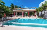 3 Bdrm. townhouse in gorgeous Akumal with WiFi & AC. Beach Club steps away! - Pools