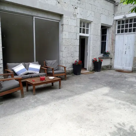 Large apartment between Loire and Château